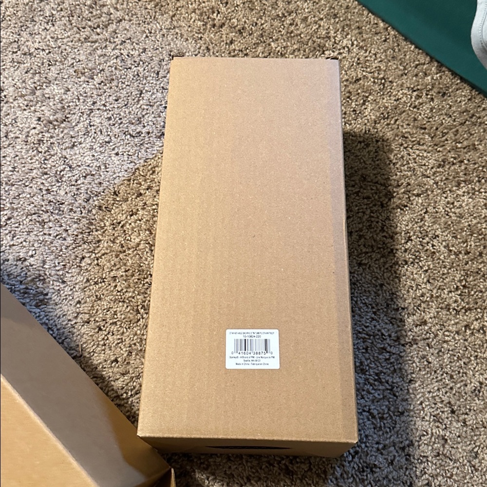 NIB/NWT Stanley 40oz Tumbler in Pale Stone Winterscape - Picture 11 of 13